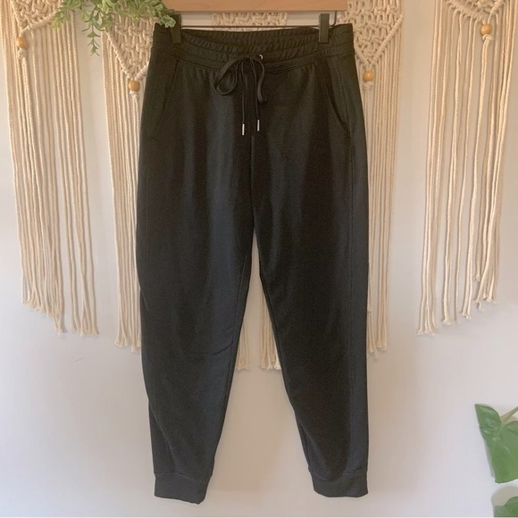 AMERICAN EAGLE Women’s Black Joggers Size Small - Picture 1 of 9